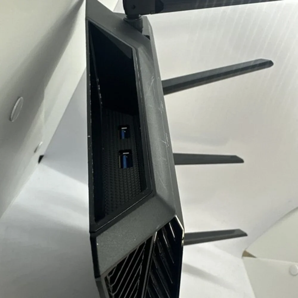 NETGEAR Nighthawk XR500 Pro Gaming Router - Picture 8 of 9